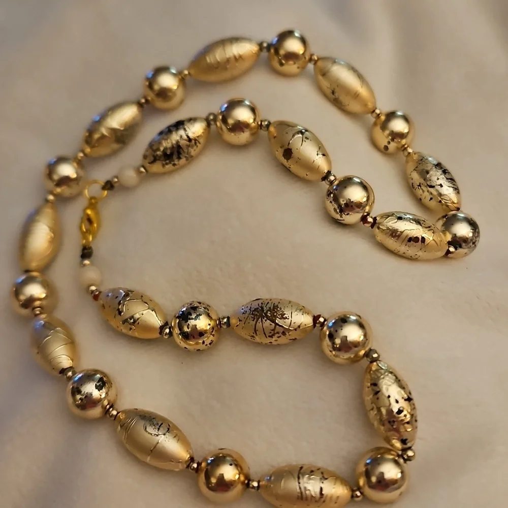Vintage Estate MCM Gold Splattered Glass Beaded Necklace